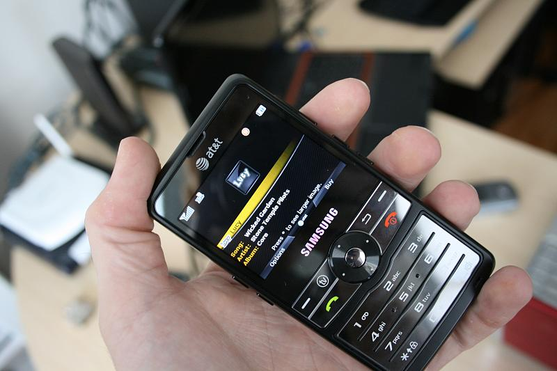 Illustration for article titled Lightning Review: Samsung Access Mobile TV Phone for AT&T